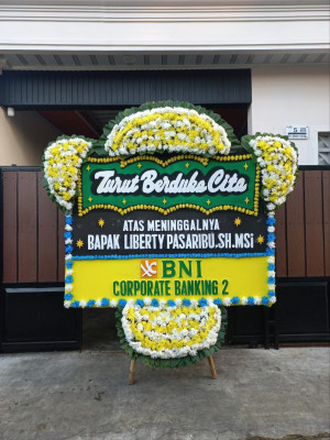 Papan Bunga Duka di Pandansari